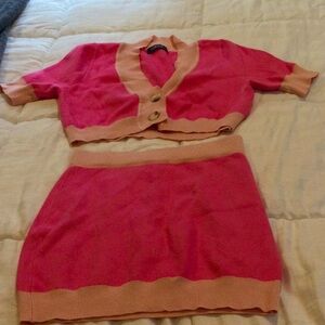 Cider pink knit skirt sweater set, medium.